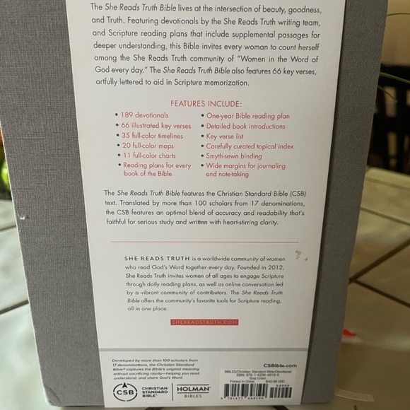 She Reads Truth Bible⛪️ - Picture 4 of 5